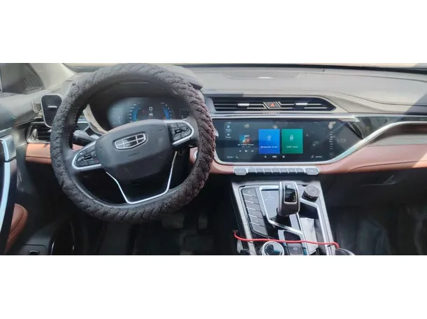 Car image 20