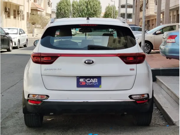 Car image 6