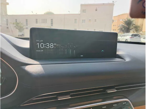 Car image 26