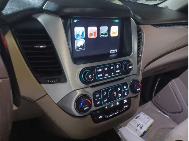 Car image 17