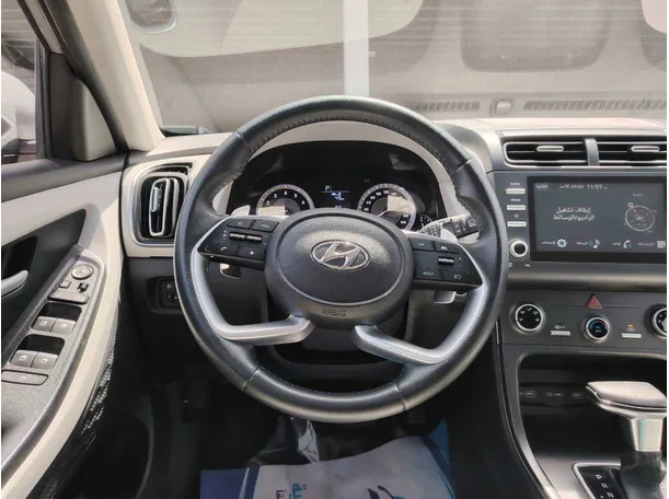 Car image 23