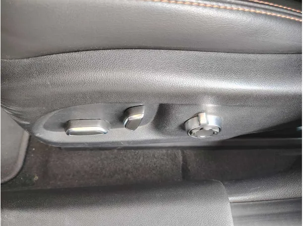 Car image 31