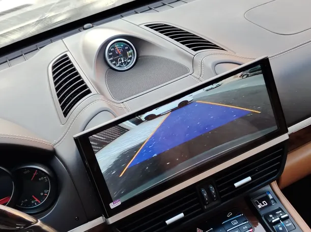Car image 29