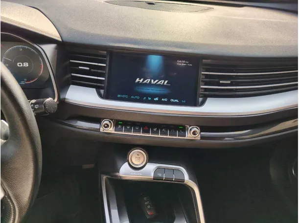 Car image 26