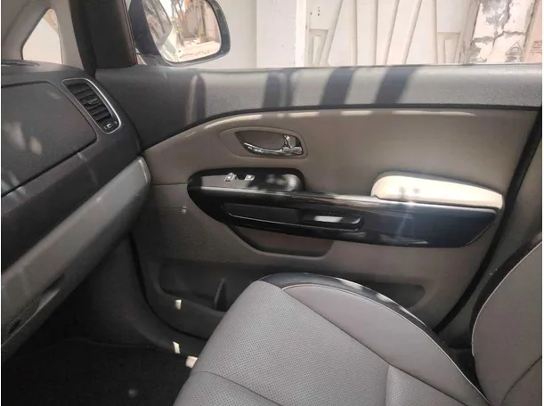 Car image 41