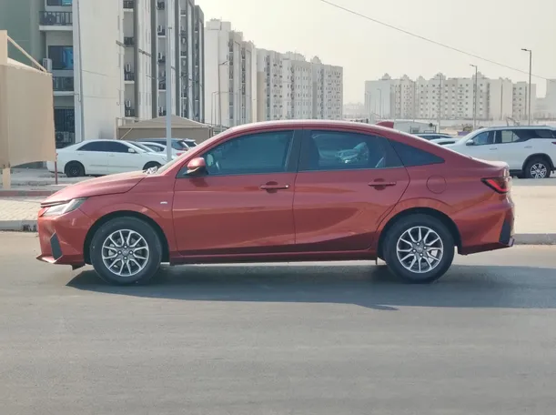 Car image 8