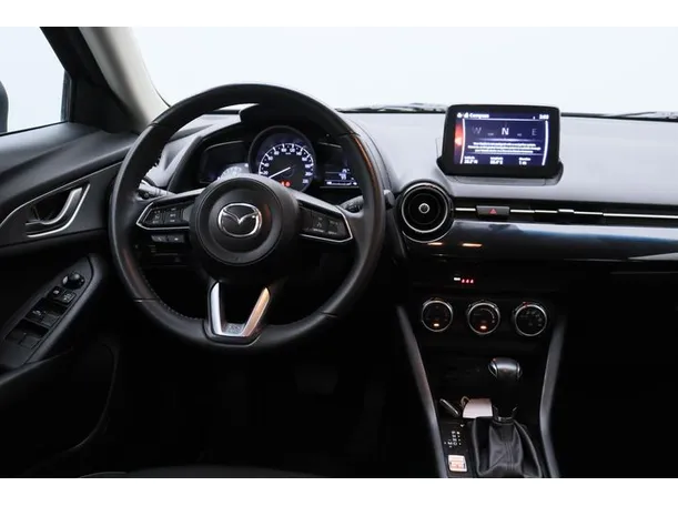 Car image 15