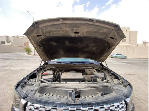 Car image 32