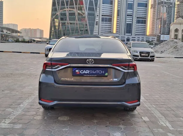 Car image 6