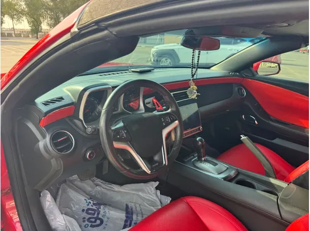 Car image 12