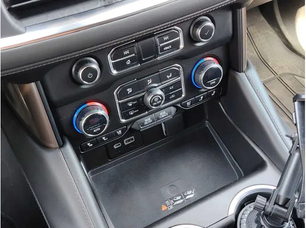 Car image 22
