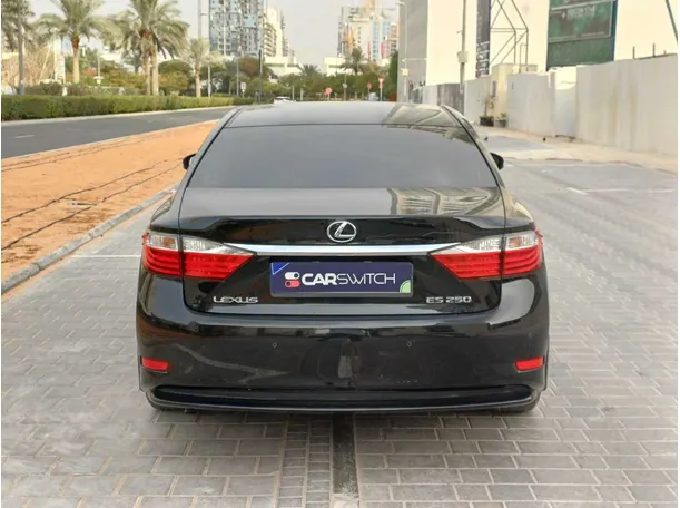 Car image 6