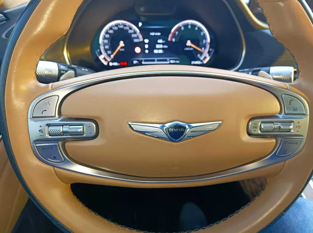 Car image 26