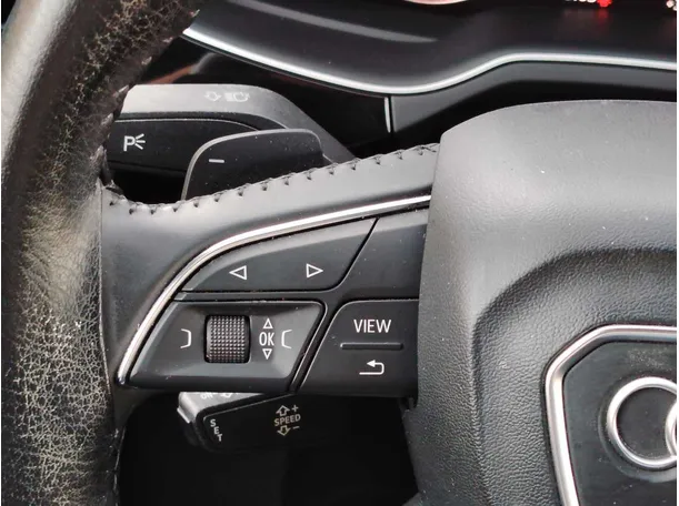 Car image 33