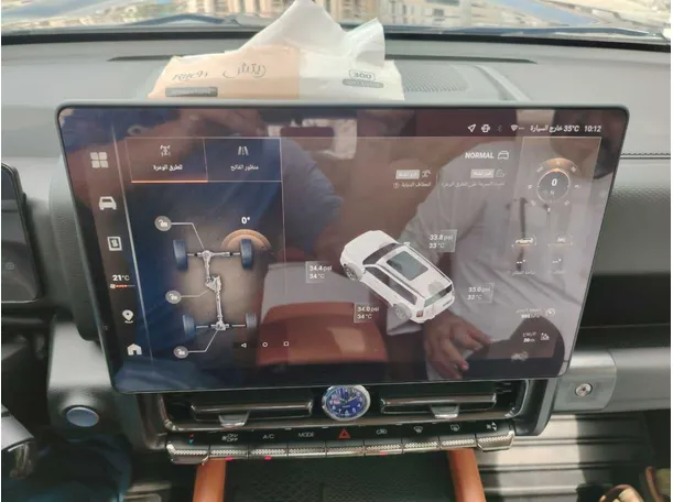 Car image 25
