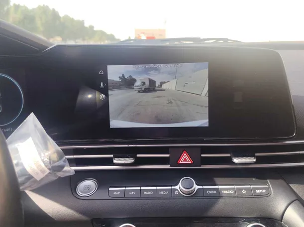 Car image 20