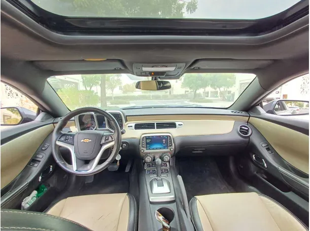 Car image 17