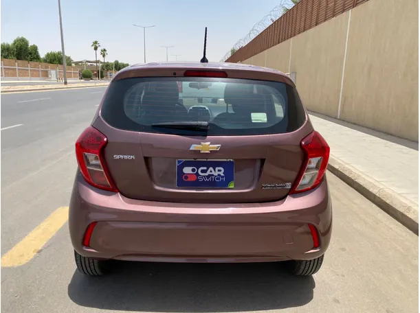 Car image 6