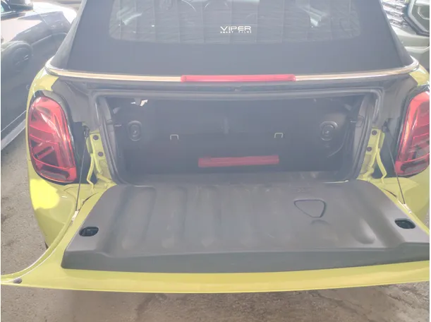 Car image 29