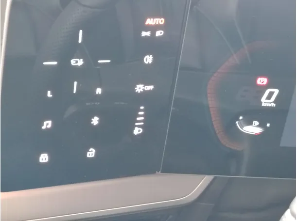Car image 31