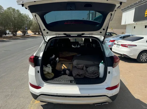 Car image 22