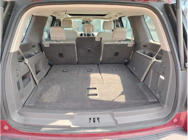 Car image 24