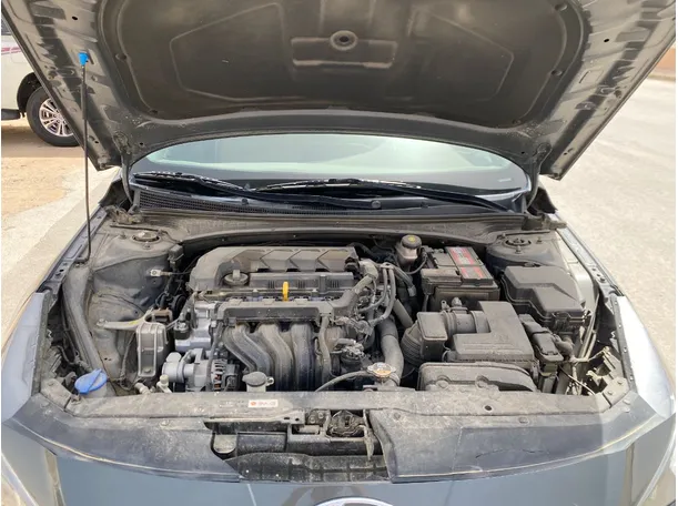 Car image 25
