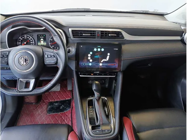 Car image 15