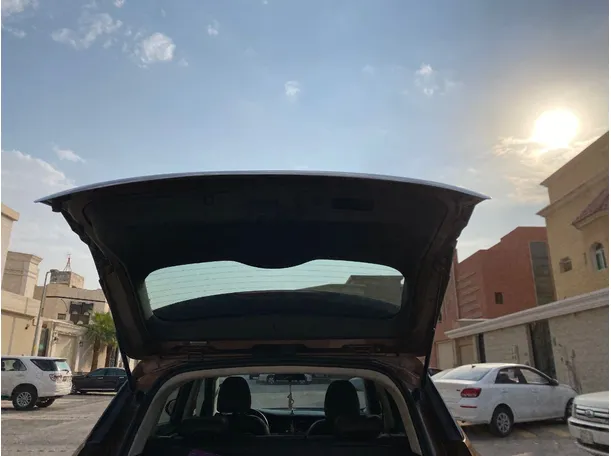 Car image 20
