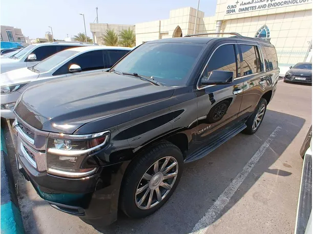 Car image 4