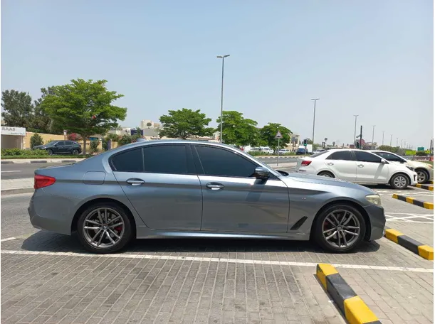 Car image 8