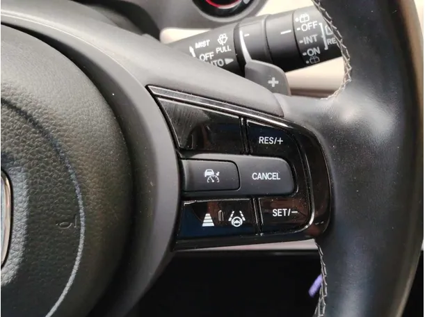Car image 29
