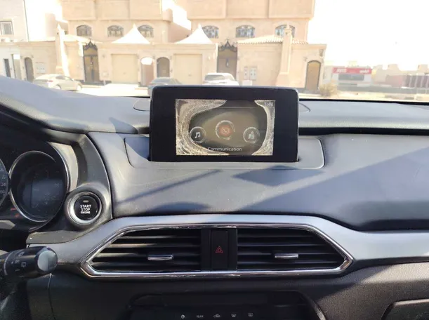 Car image 21