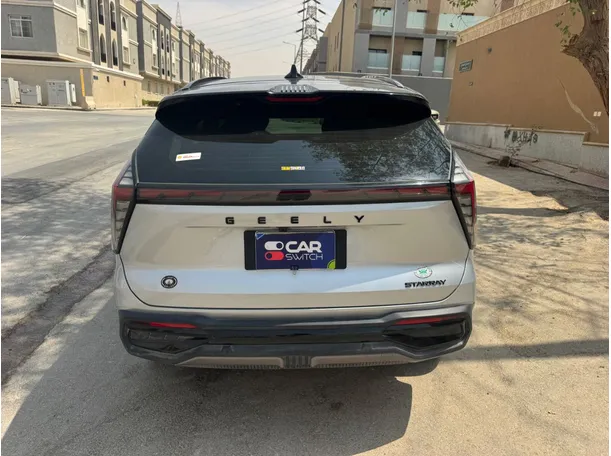 Car image 6