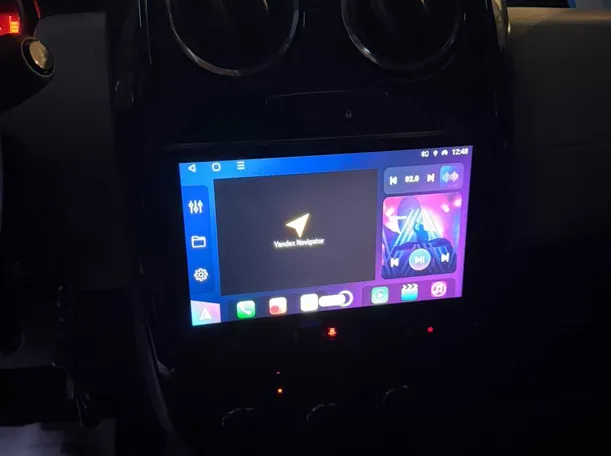 Car image 13