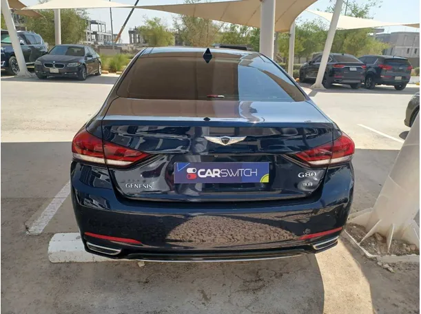 Car image 6