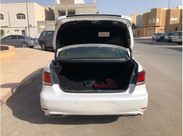 Car image 21