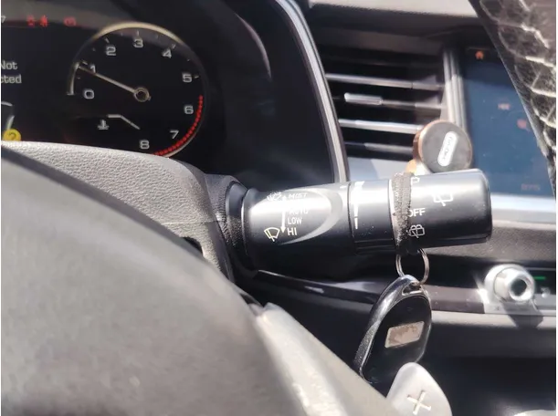 Car image 33