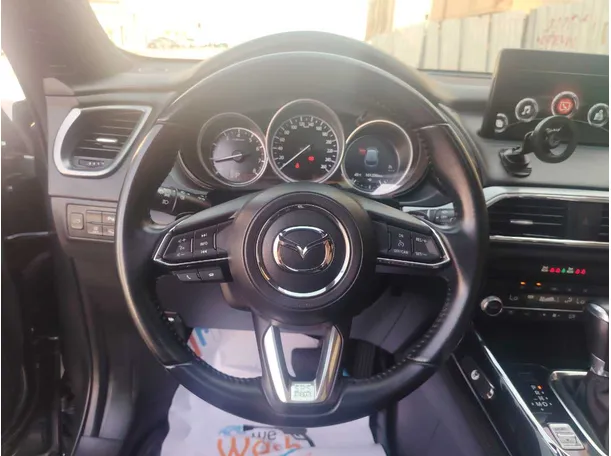 Car image 23