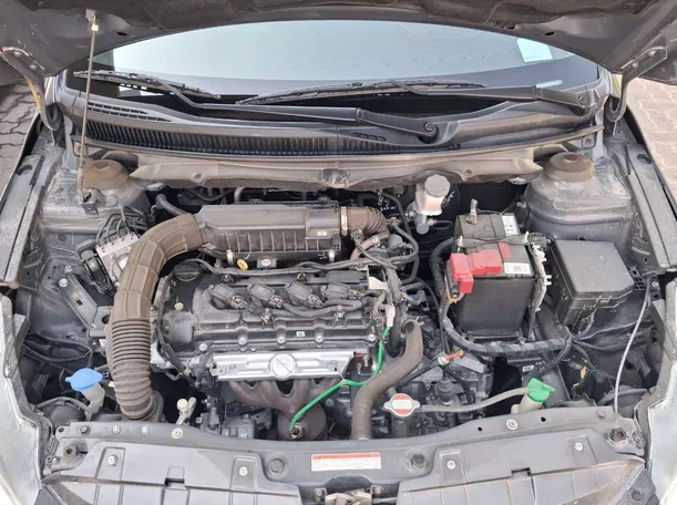 Car image 18