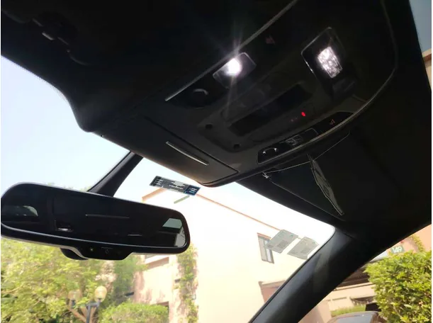 Car image 33
