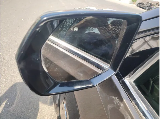 Car image 33