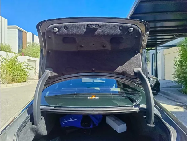 Car image 40