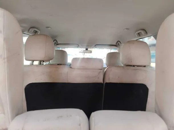 Car image 33