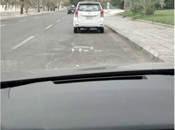Car image 32