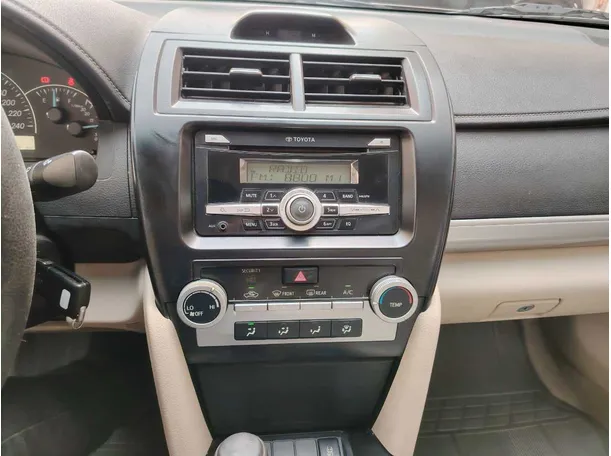 Car image 27