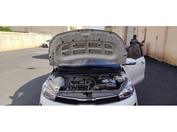 Car image 25