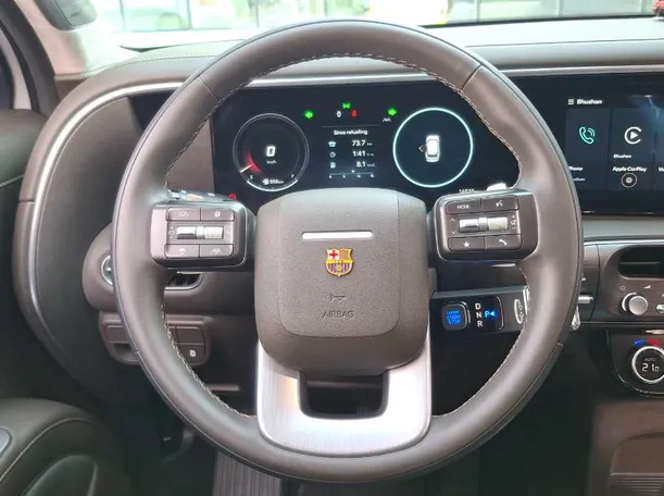 Car image 15
