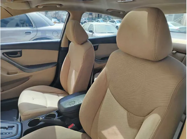 Car image 15