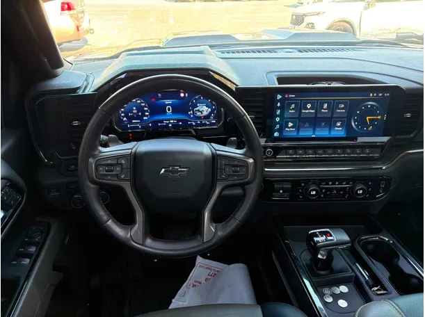 Car image 18